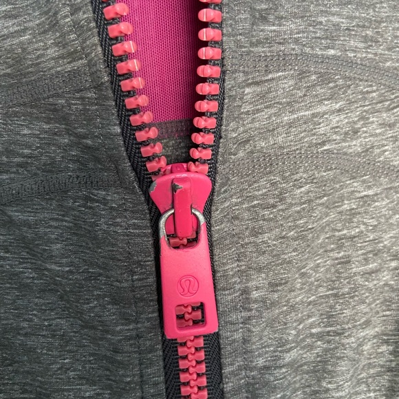 Lulu define jacket - Picture 3 of 4